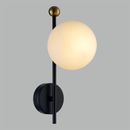 Светильник настенный LUMION 6581/1W MELODY черный, золотой