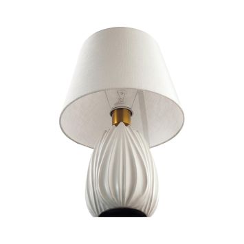 Настольная лампа LUMION 8121/1T SONA белый