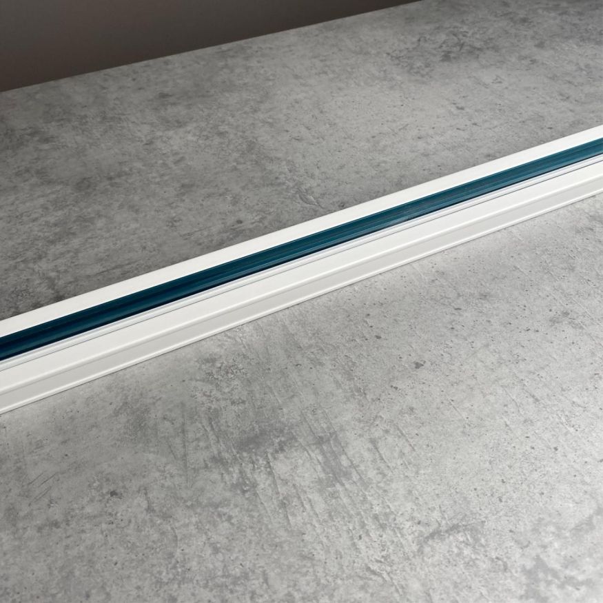 Однофазный трехжильный шинопровод с токопроводом и заглушкой, 2м NOVOTECH 135002Y белый