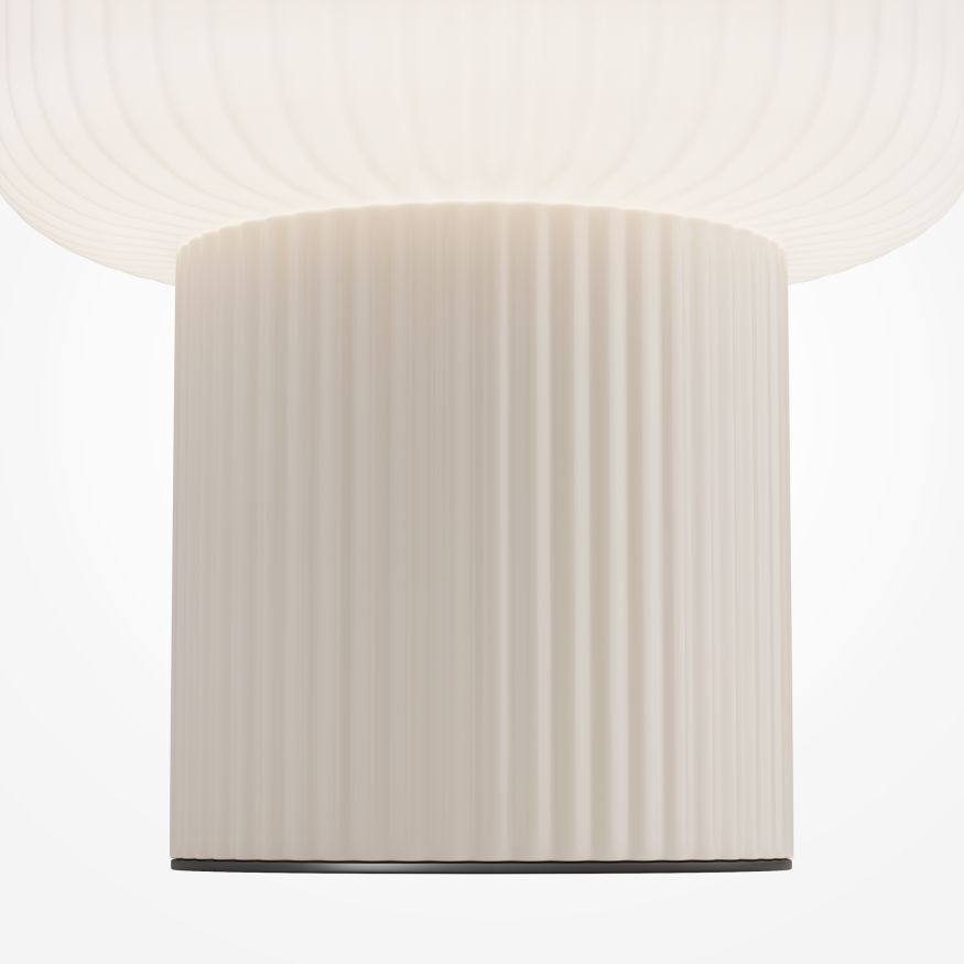 Настольный светильник Maytoni MOD404TL-01BG Maytoni Omaggio Бежевый